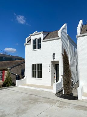 4 Bed 4 Bath Beautiful New House in West Nashville - High End Appliances – photo 1