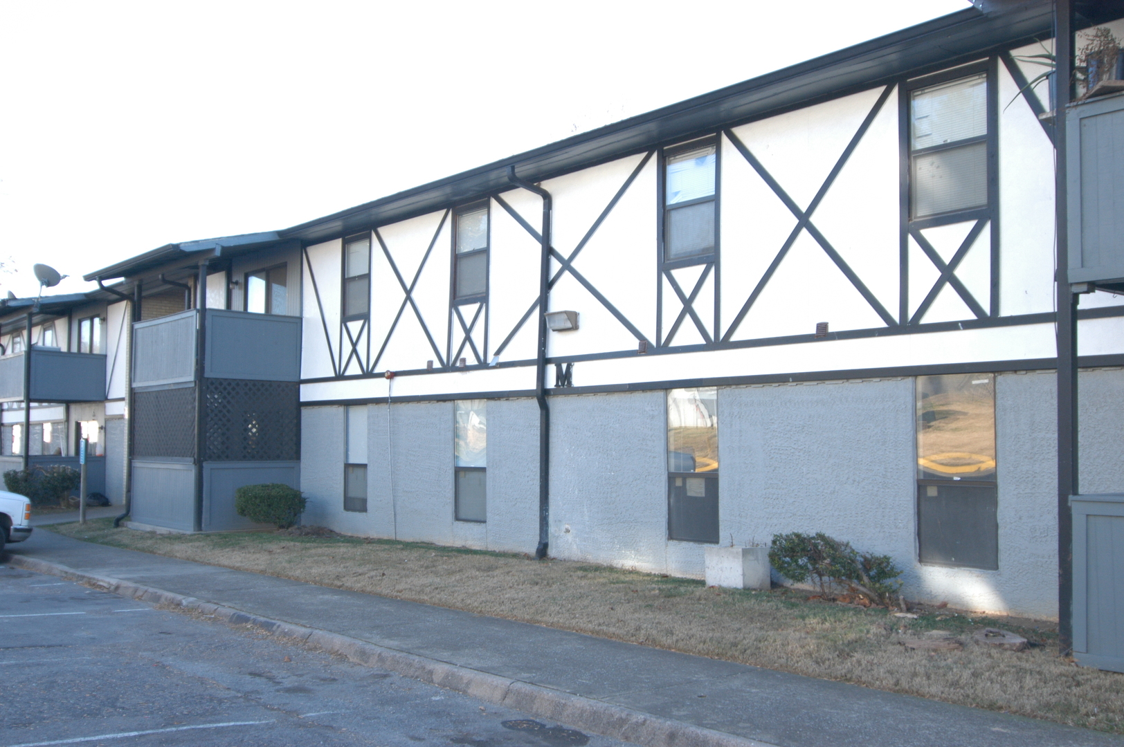 Nashville House: 270 Tampa Drive - M9