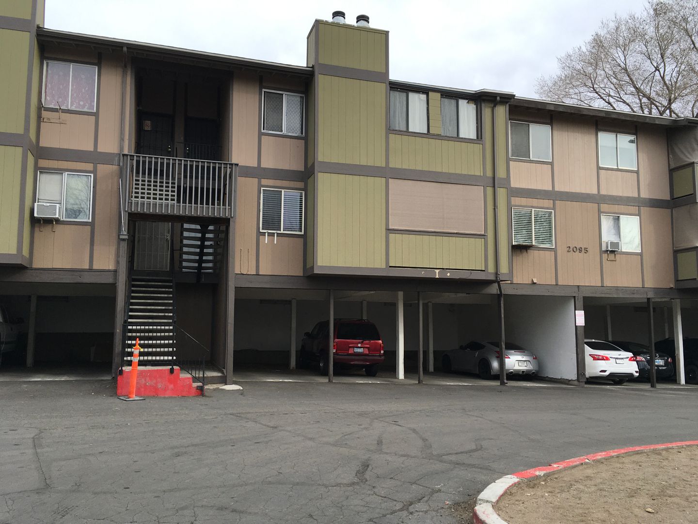 Reno House: 2095 Highview Ct Apt 7