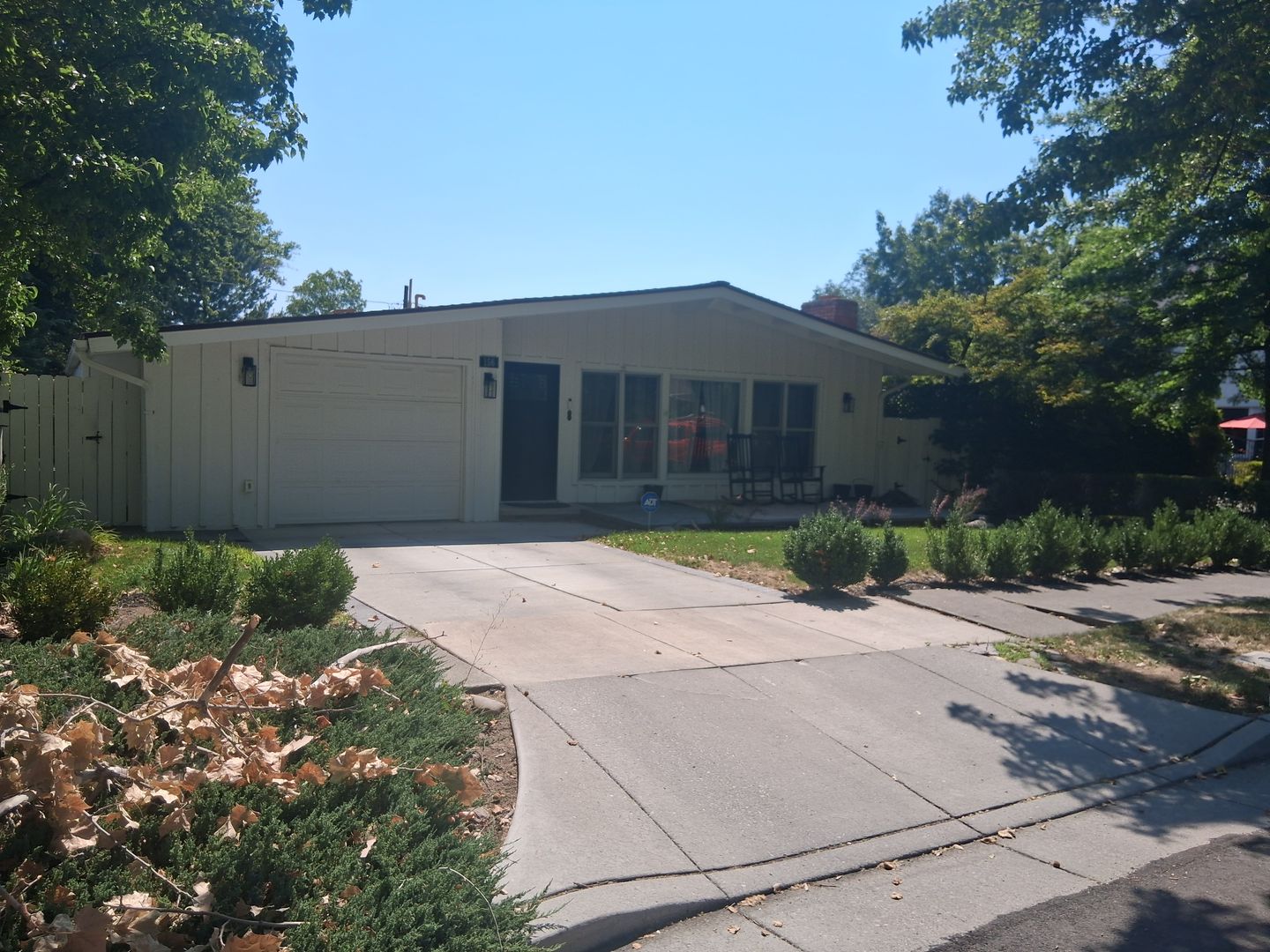 Reno House: 156 Bret Harte