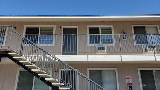 ***1/2 OFF THE FIRST MONTHS RENT TO QUALIFIED/APPROVED APPLICANTS WITH A 12 MONTH LEASE*** ONLY $1,395 PER MONTH FOR THIS NEWLY REMODELED UNIT – photo 1