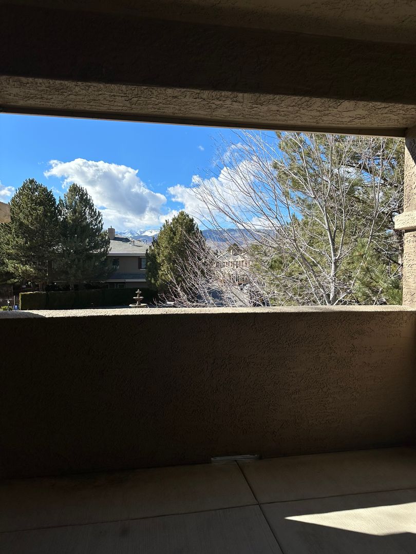 Reno Condo: 900 South Meadows Unit 1624