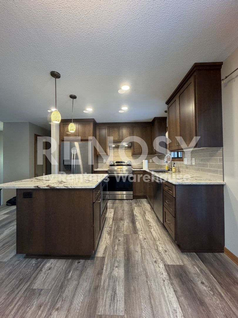 Marketplace Property