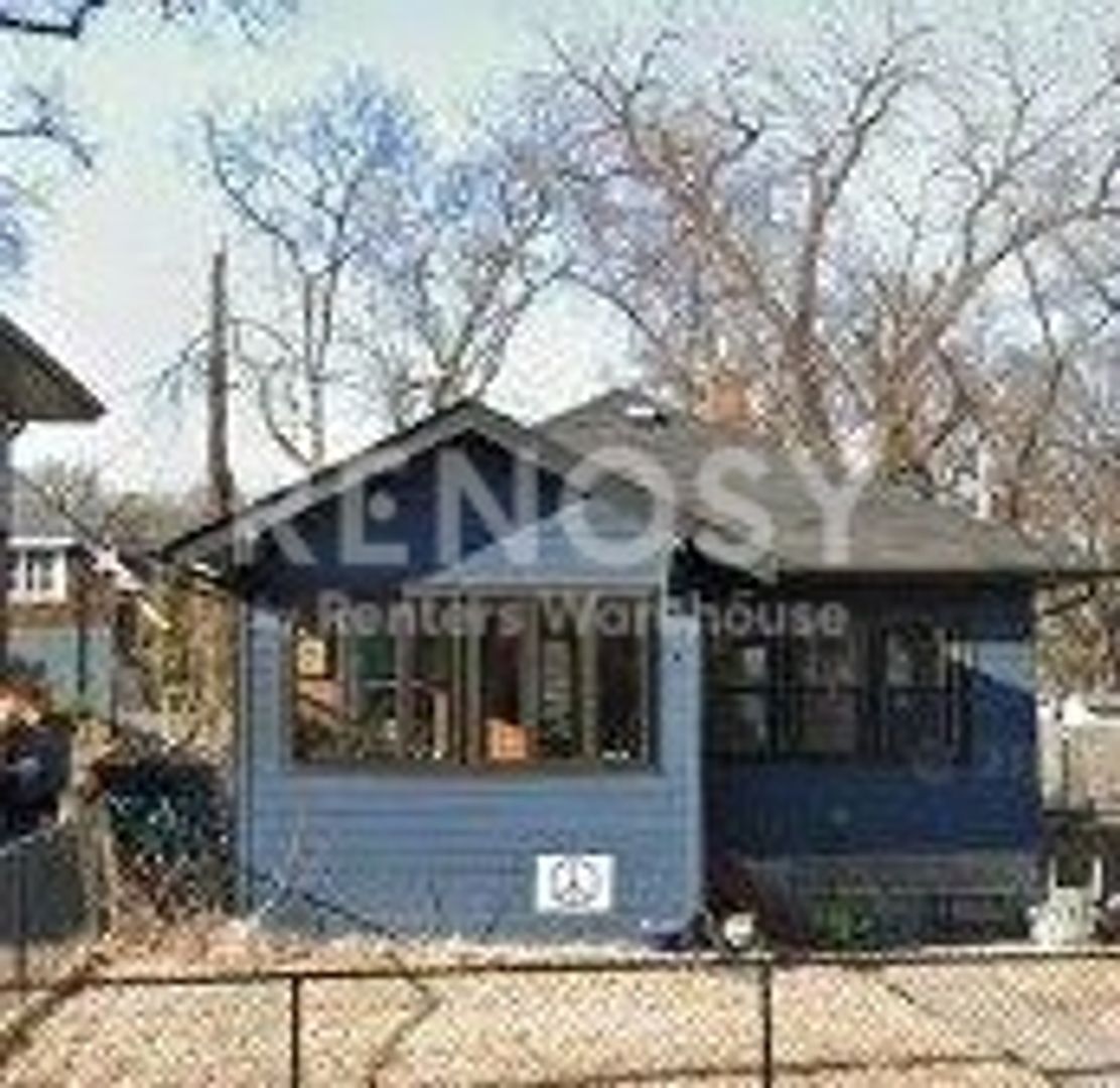 1759 Saint Clair Ave property