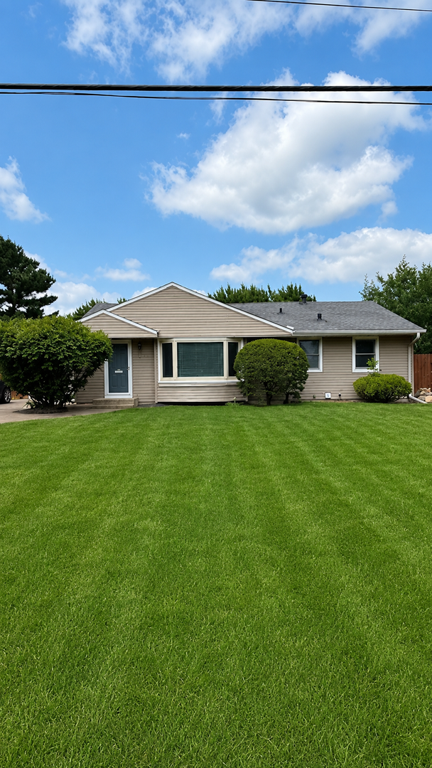 Bloomington Townhome: 8442 Haeg Dr
