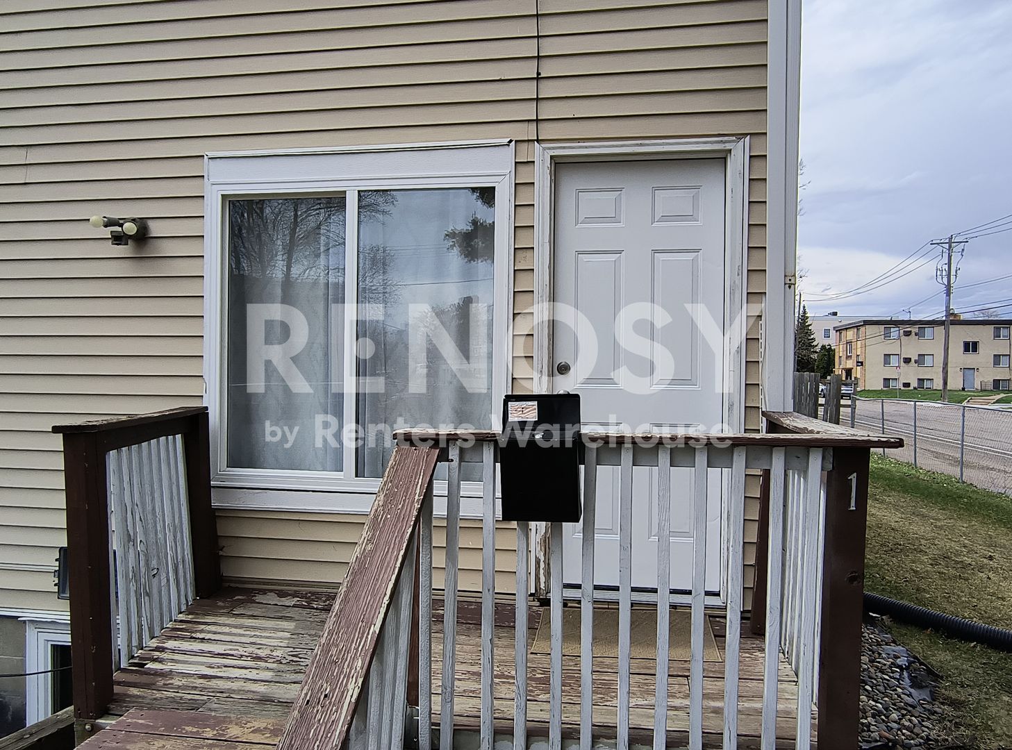 Minneapolis House: 1611 Glenwood Ave Unit 1