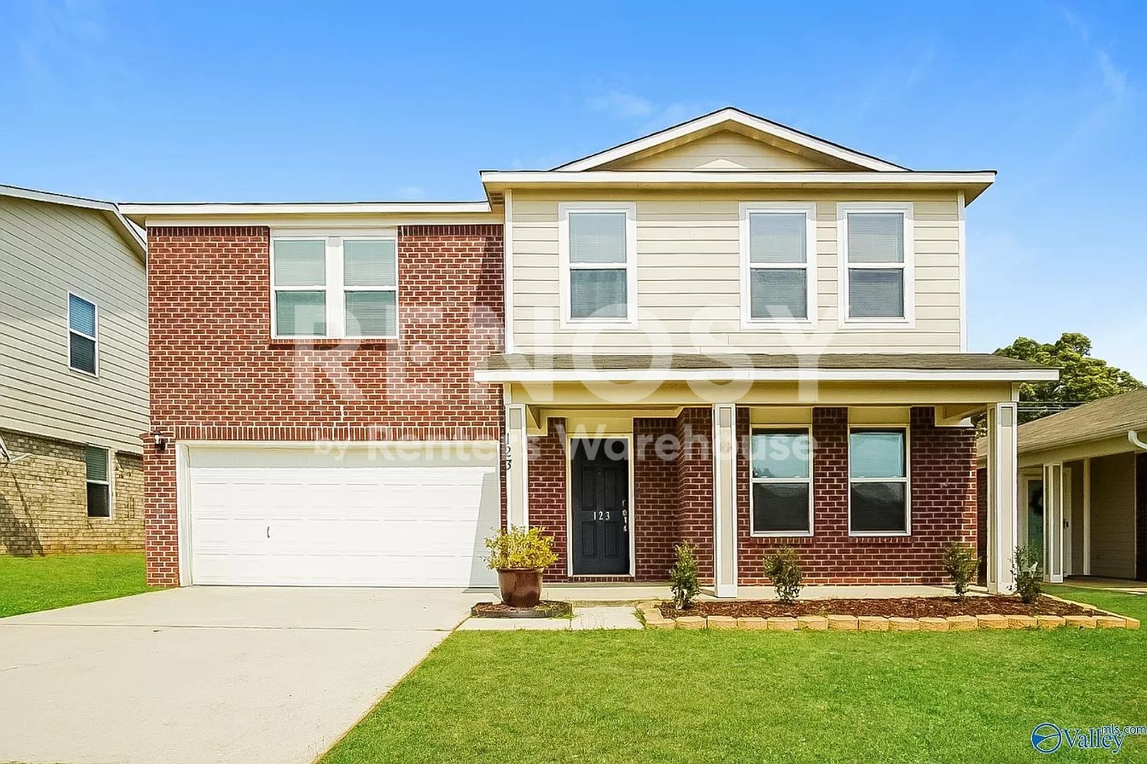 Madison House: 123 Forestbrook Dr