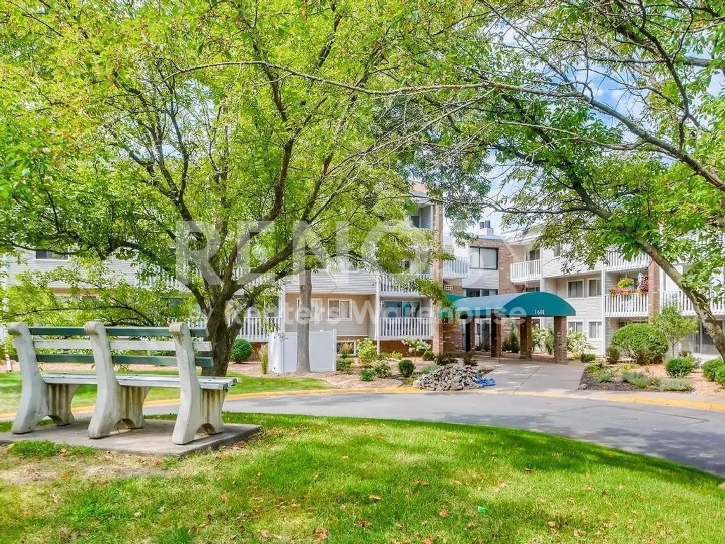 Fridley House: 1601 N Innsbruck Dr #302