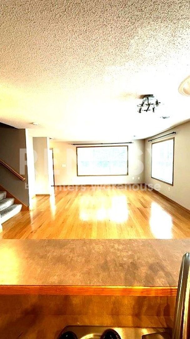 Marketplace Property