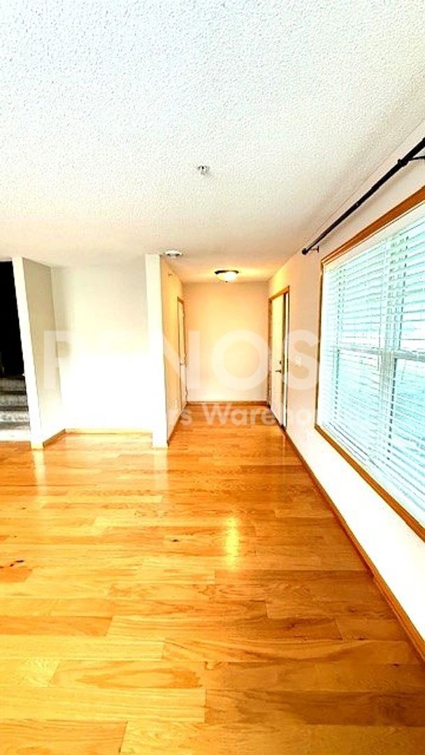 Marketplace Property