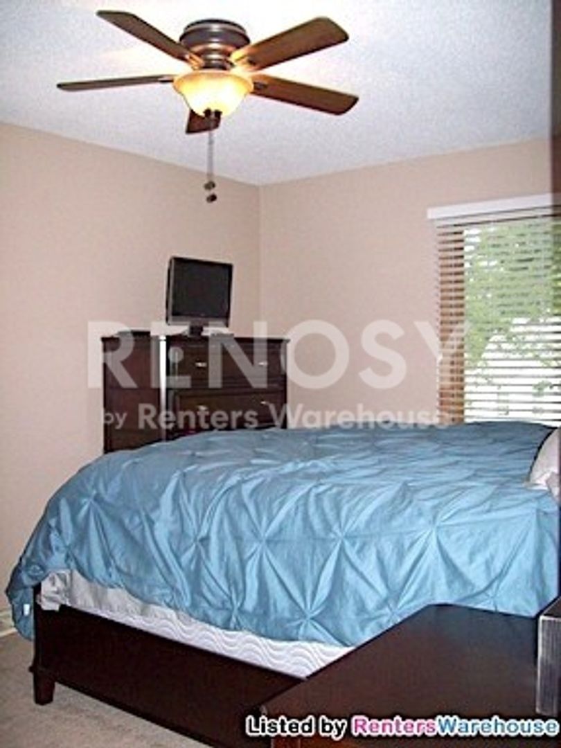 Marketplace Property