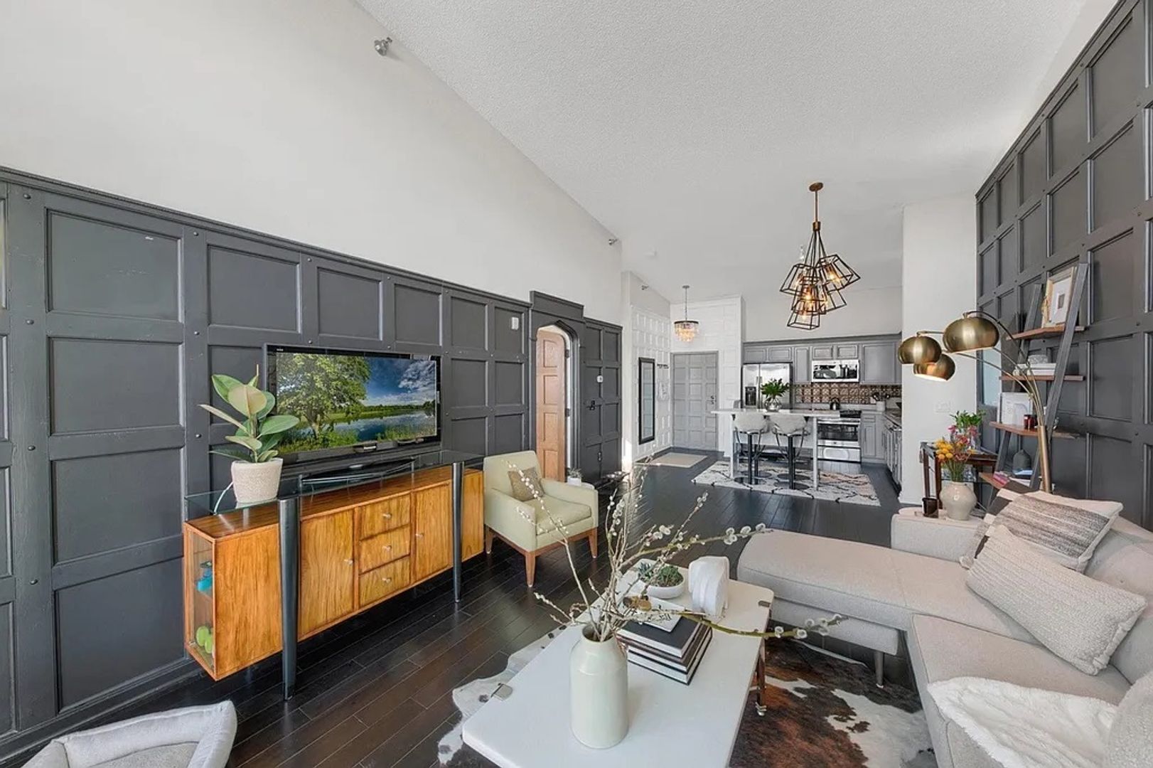 Marketplace Property
