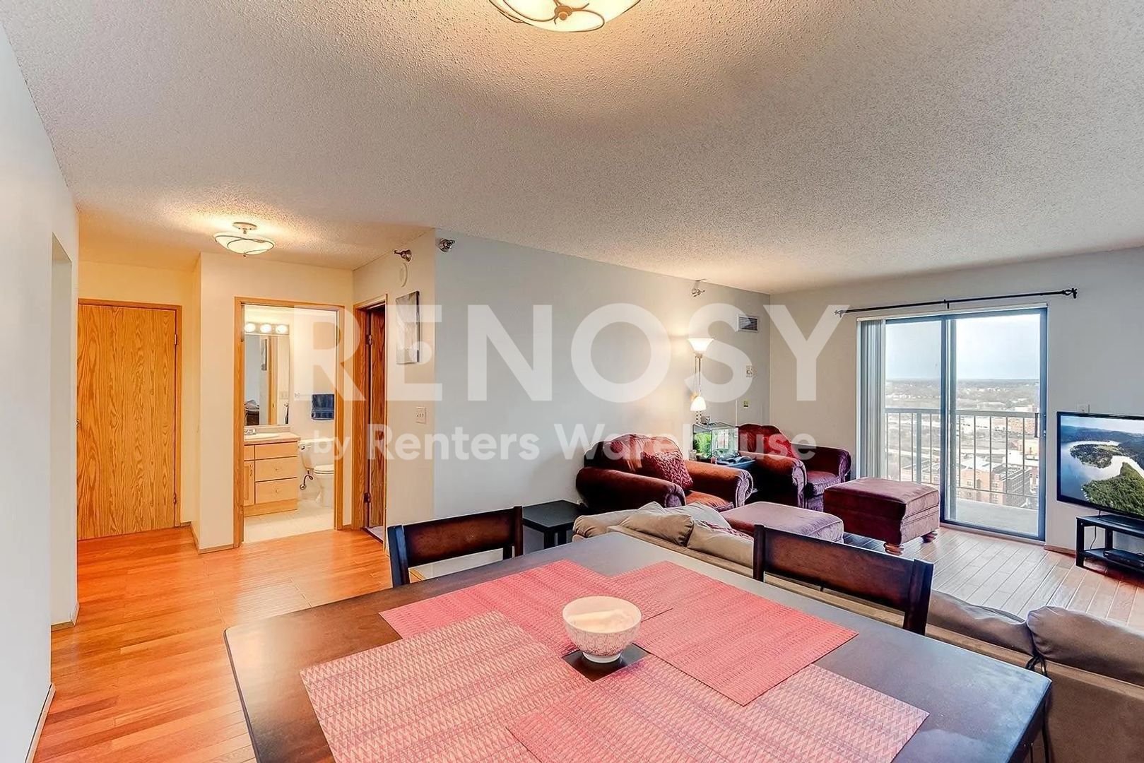78 10th St E property