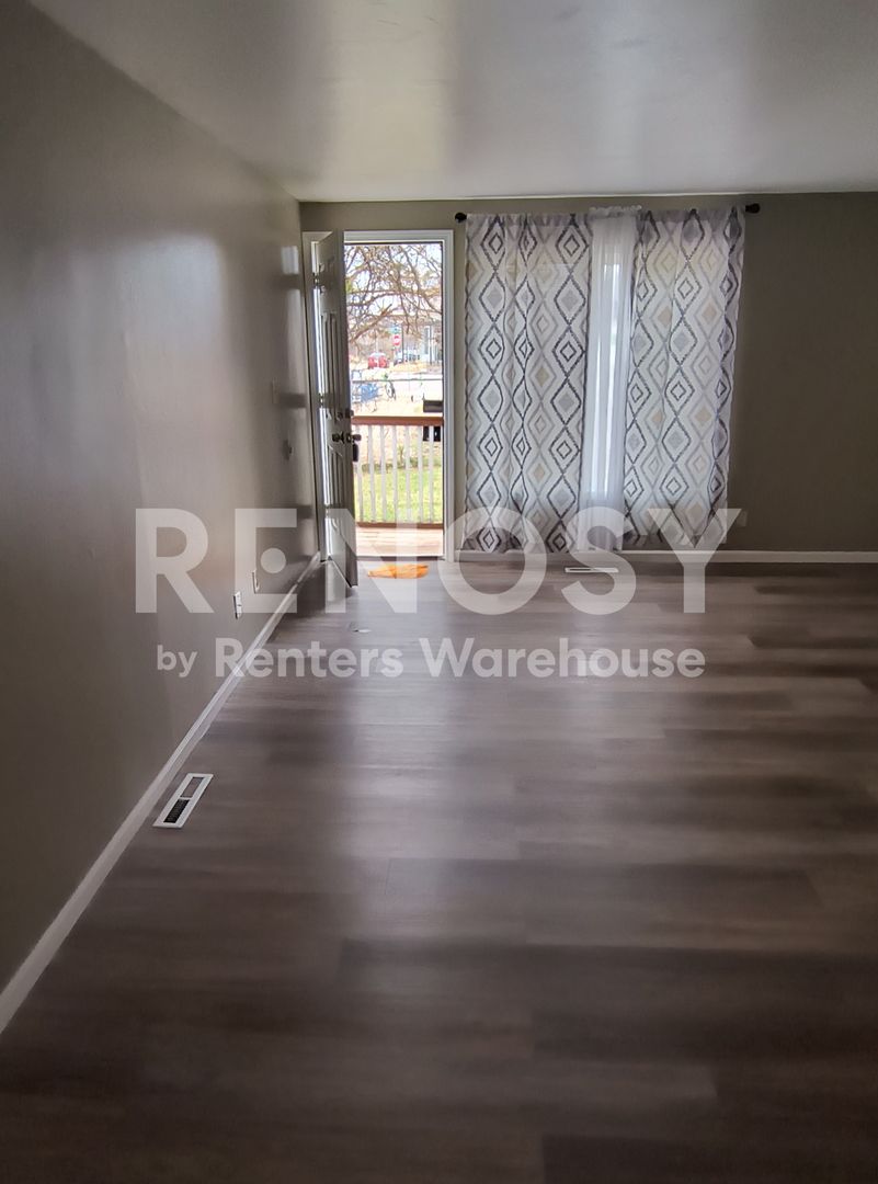 Marketplace Property