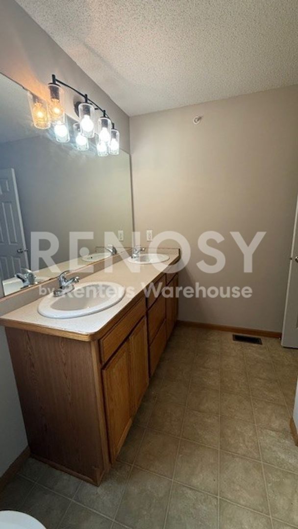 Marketplace Property