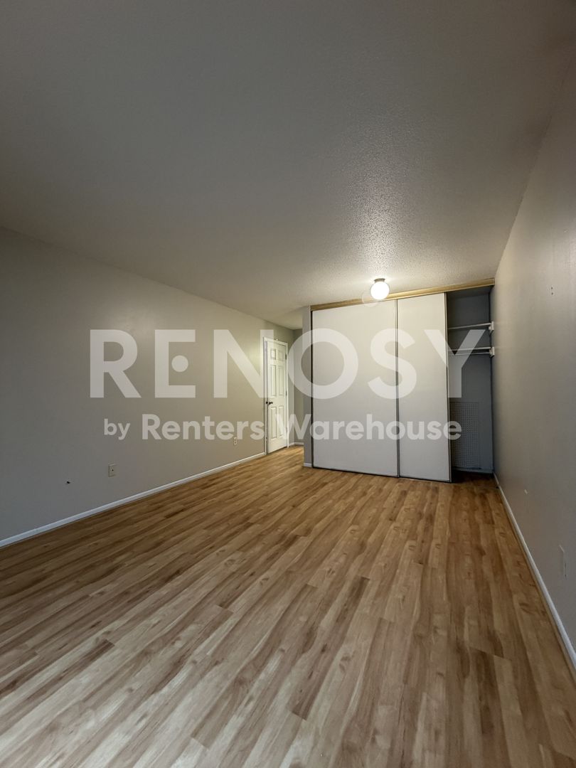Marketplace Property