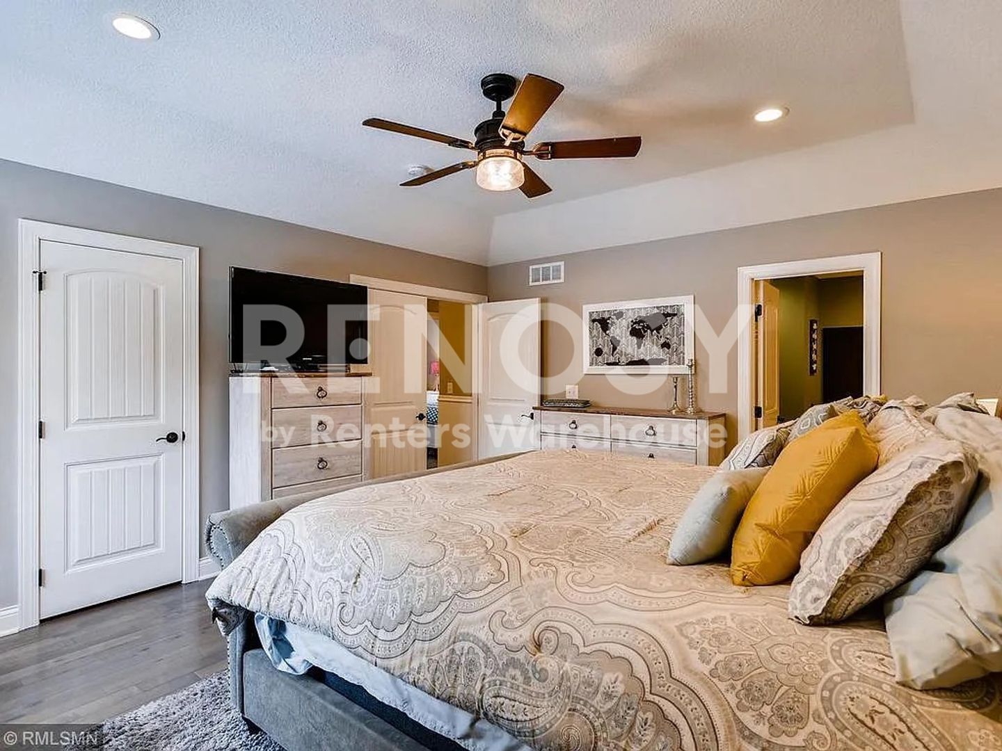 Marketplace Property