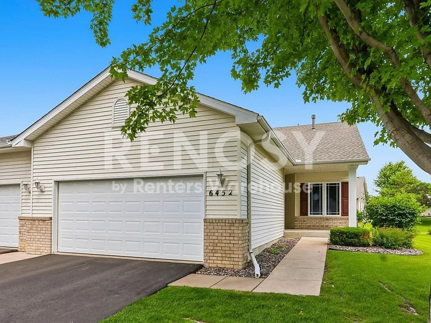 Otsego Townhome: 6452 Maclaren Ave NE