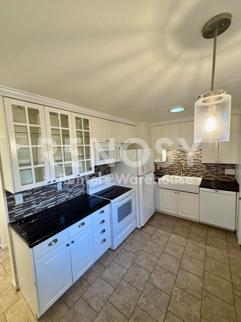 Marketplace Property