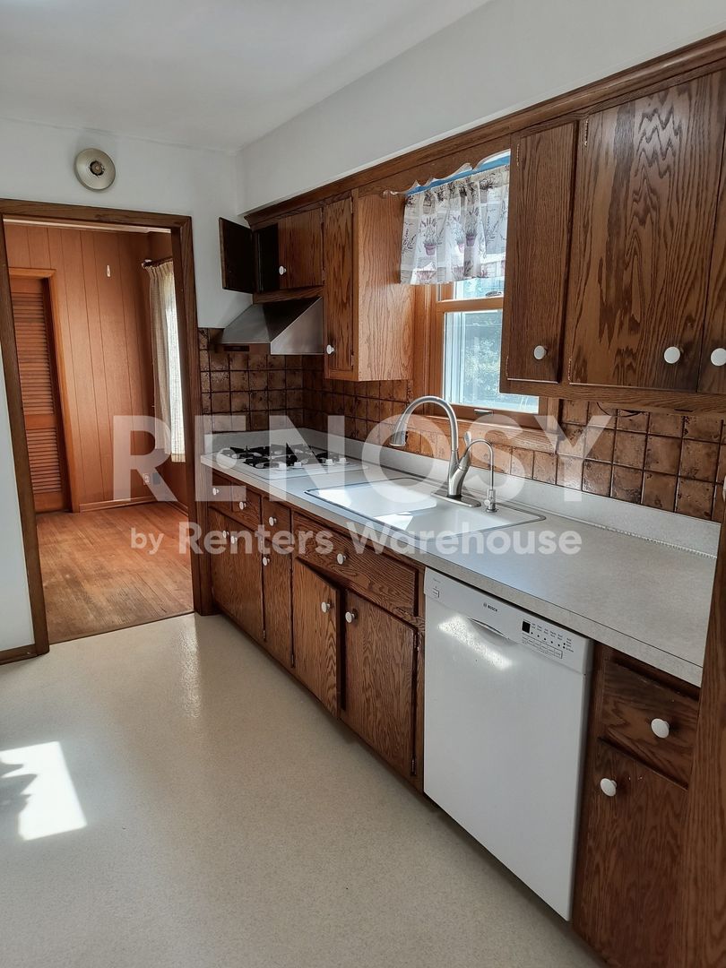 Marketplace Property