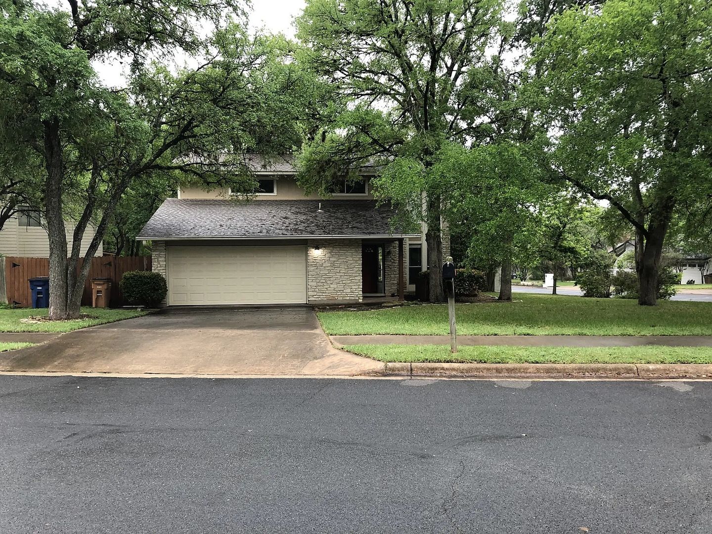 Austin House: 12014 Trianon Ln
