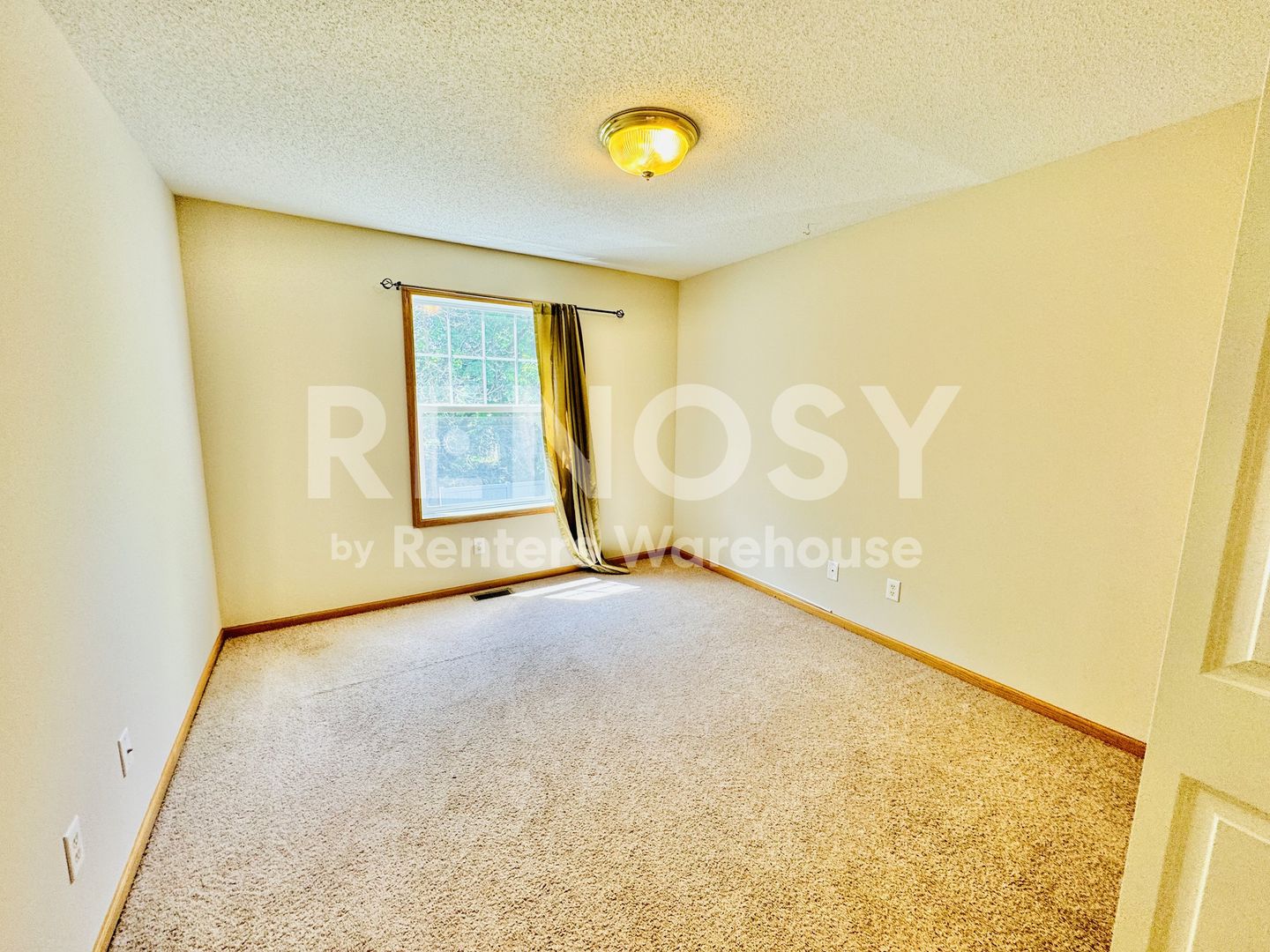 Marketplace Property