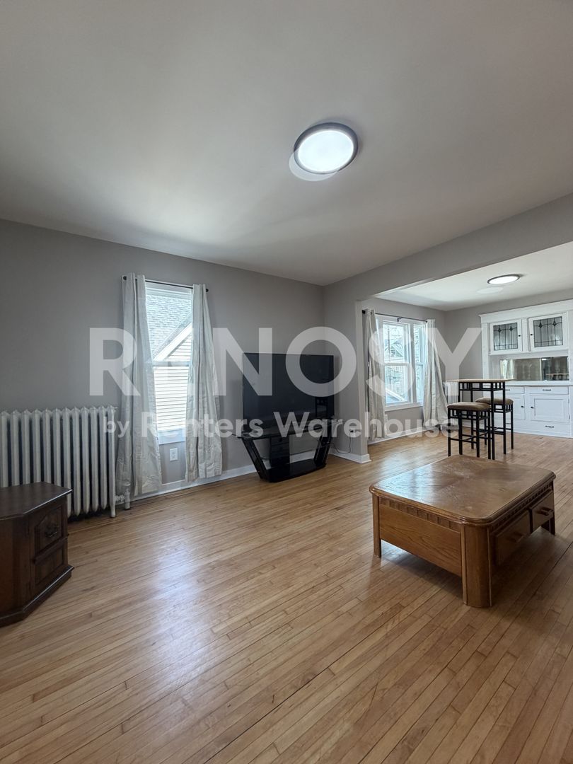 Marketplace Property
