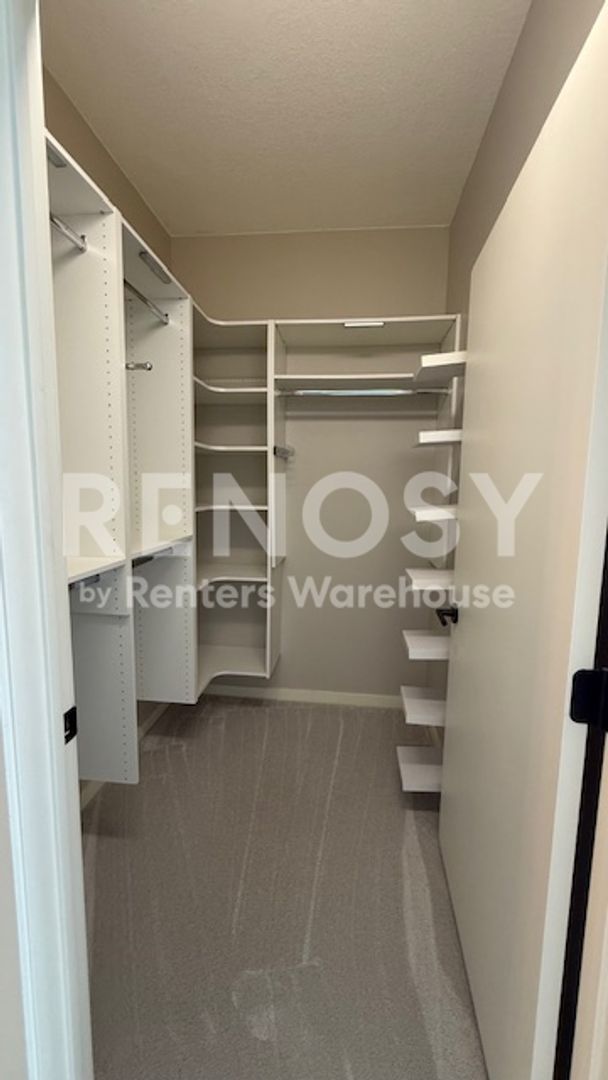 Marketplace Property