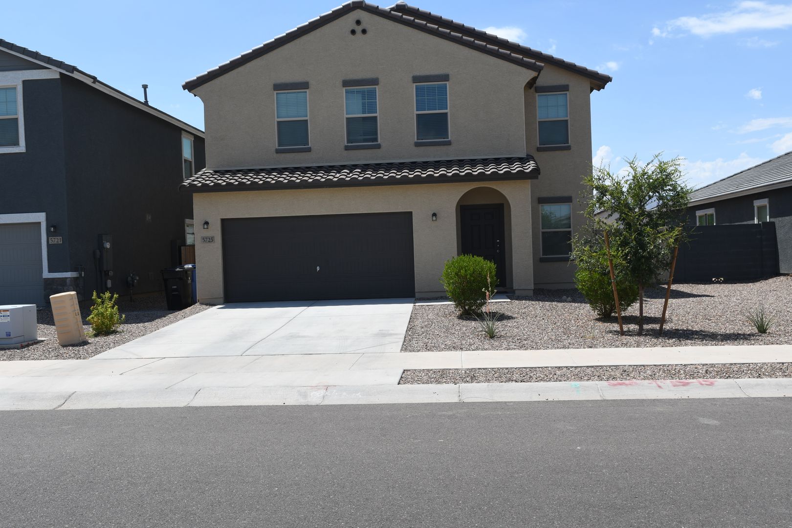 Laveen House: 5725 W Willow Ridge Dr