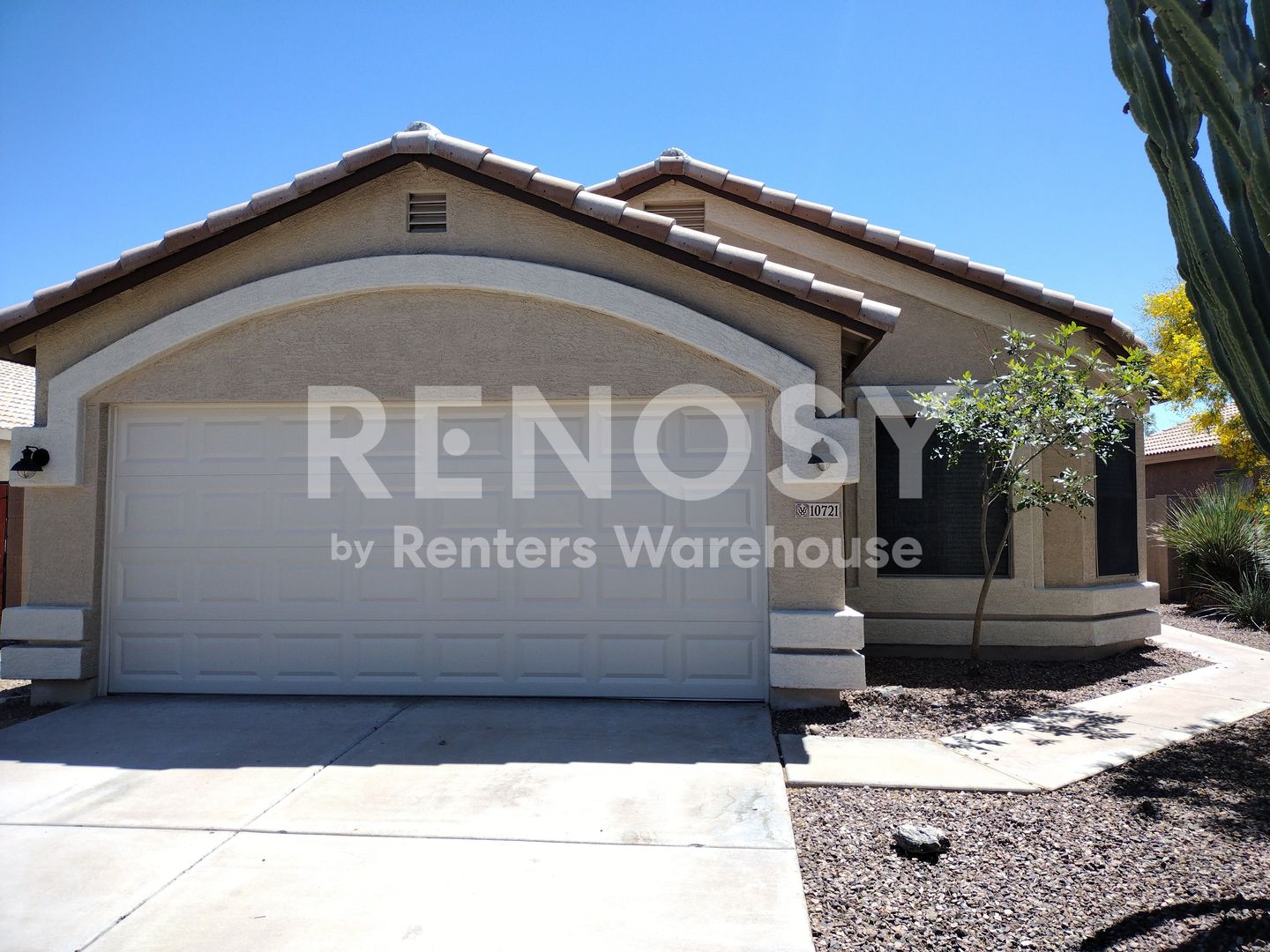Mesa House: 10721 E Emerald Ave