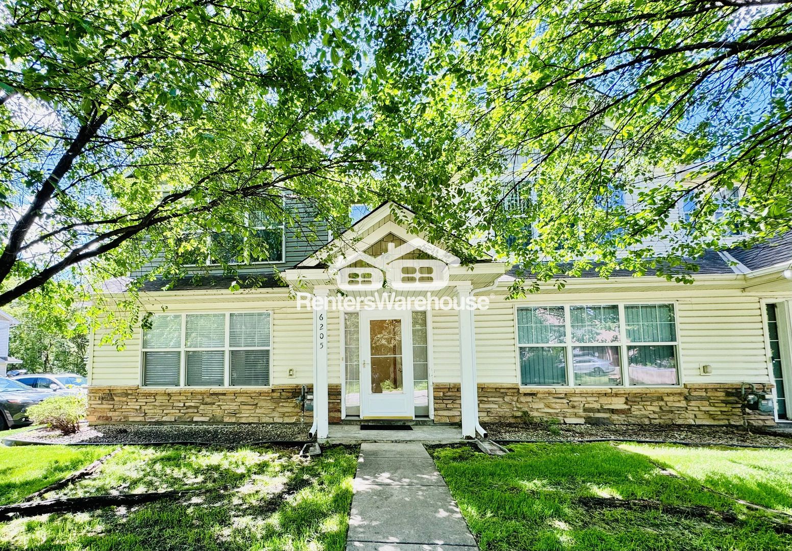 Minneapolis Townhome: 6205 32nd Ave N