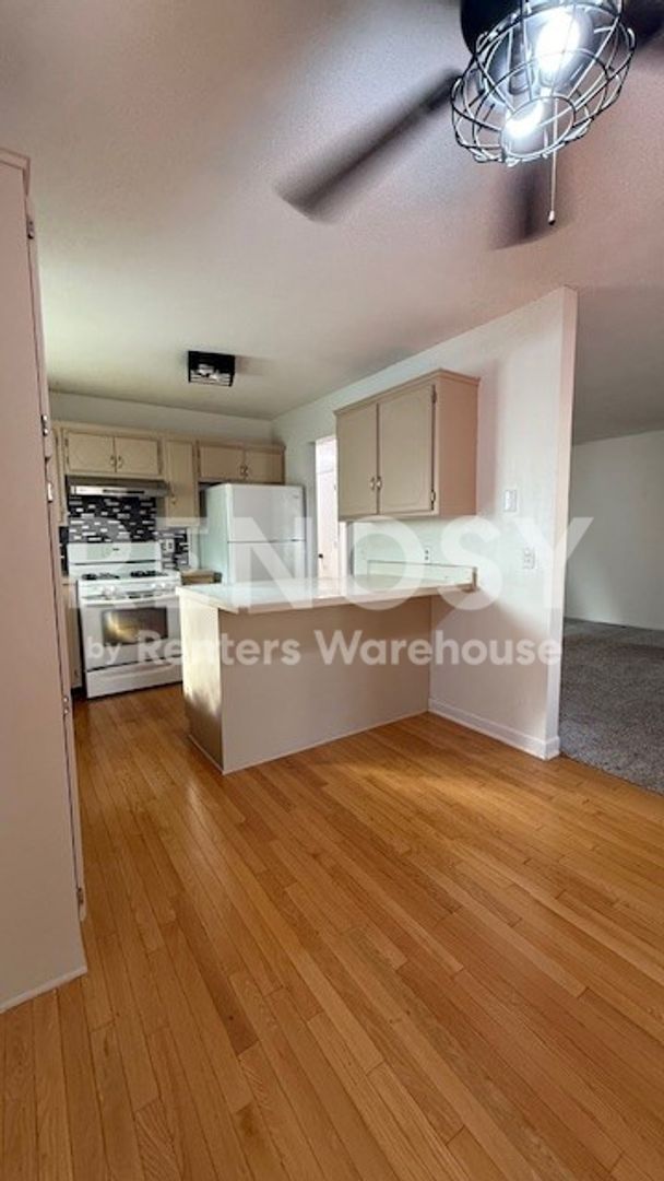 Marketplace Property