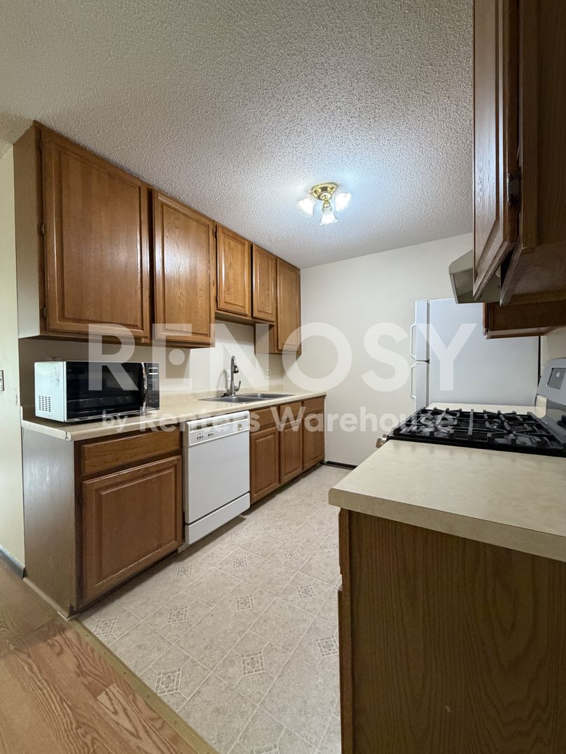 Marketplace Property