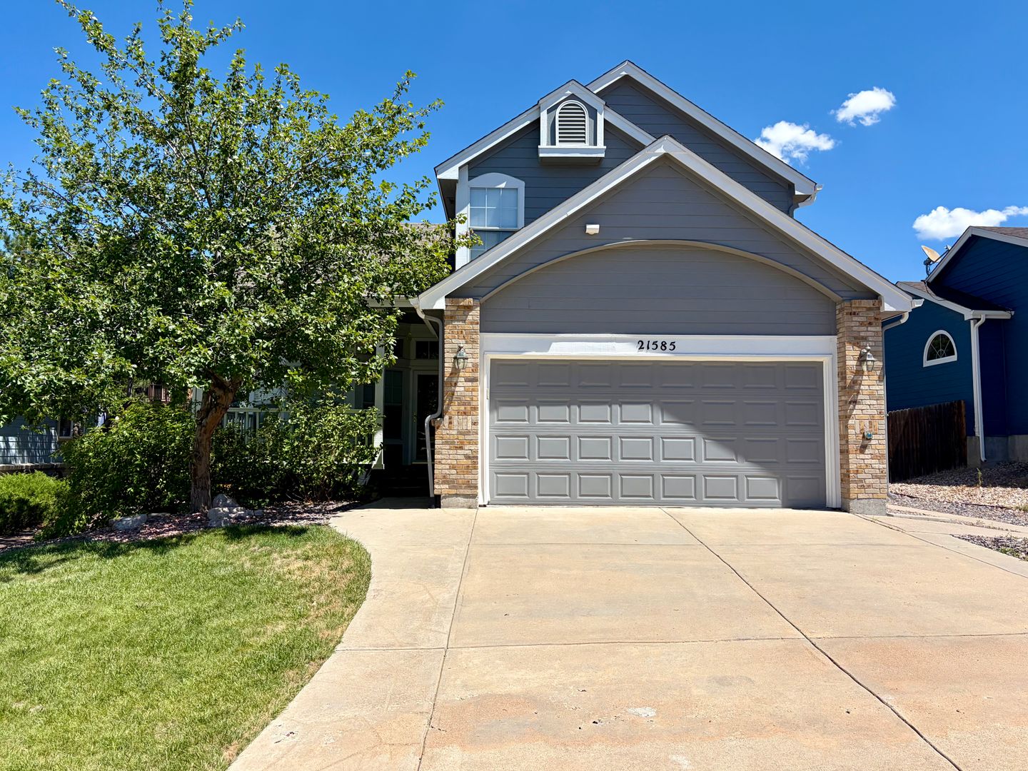 Parker House: 21585 Hill Gail Way