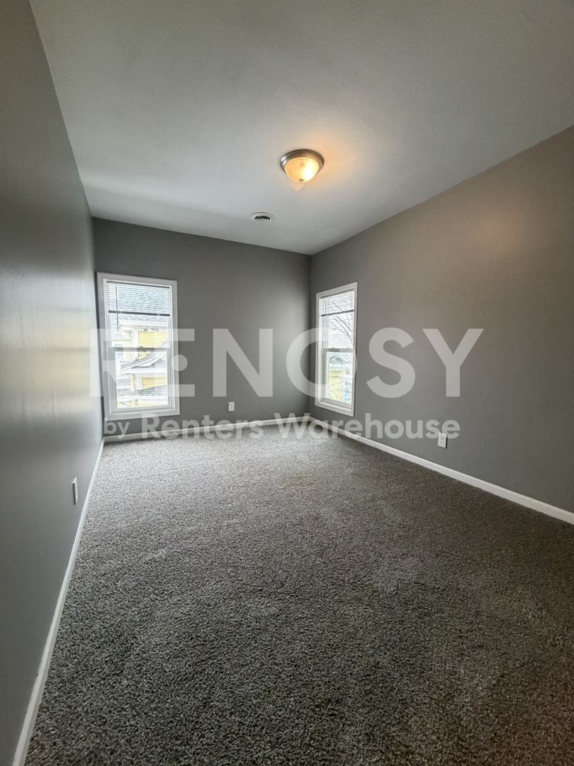 Marketplace Property
