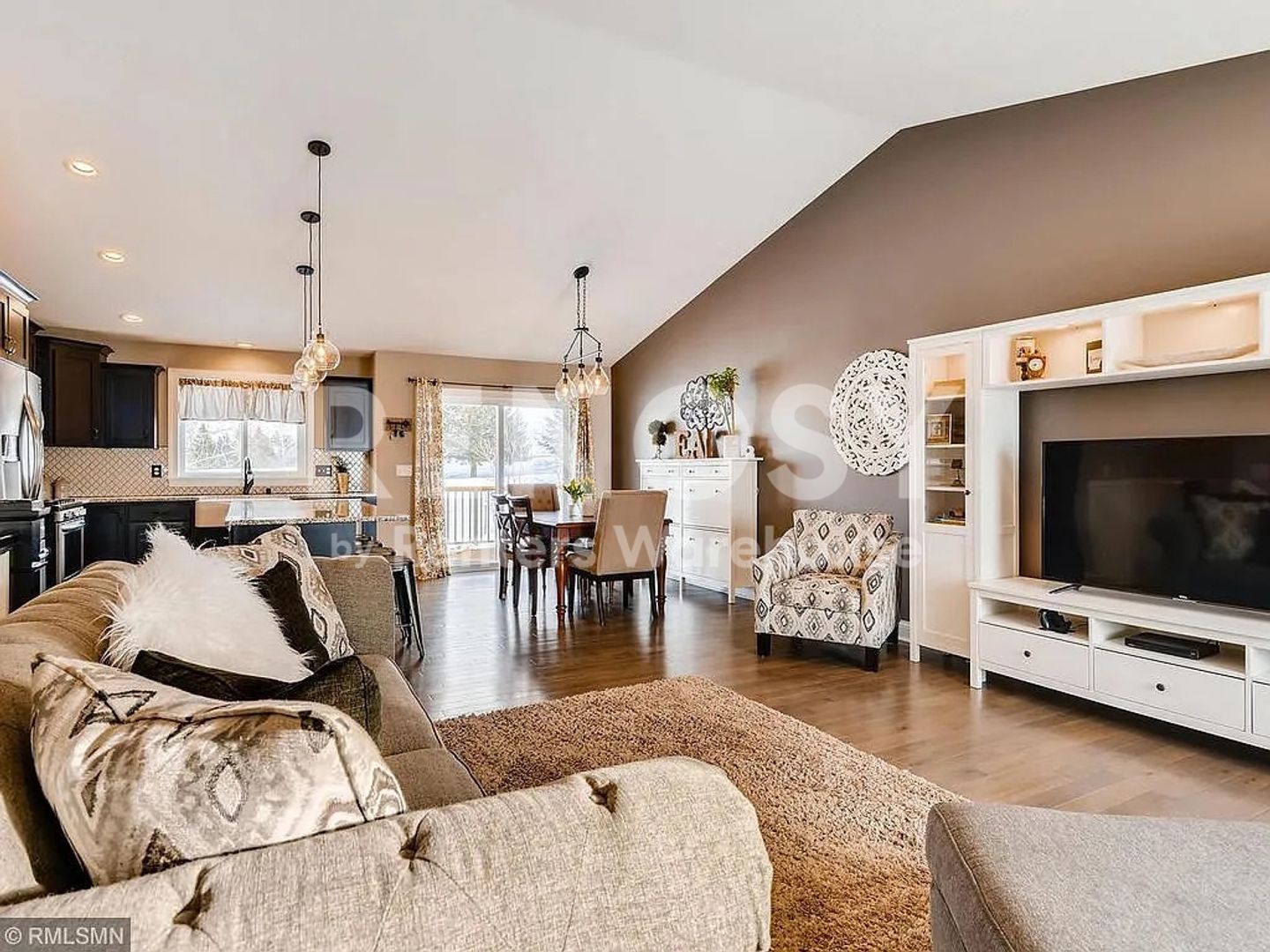 Marketplace Property