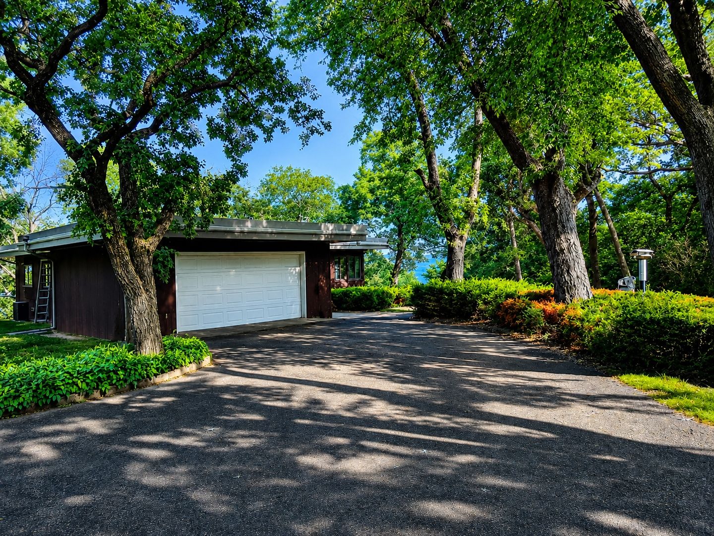 Lakeland House: 1721 Rivercrest Rd N