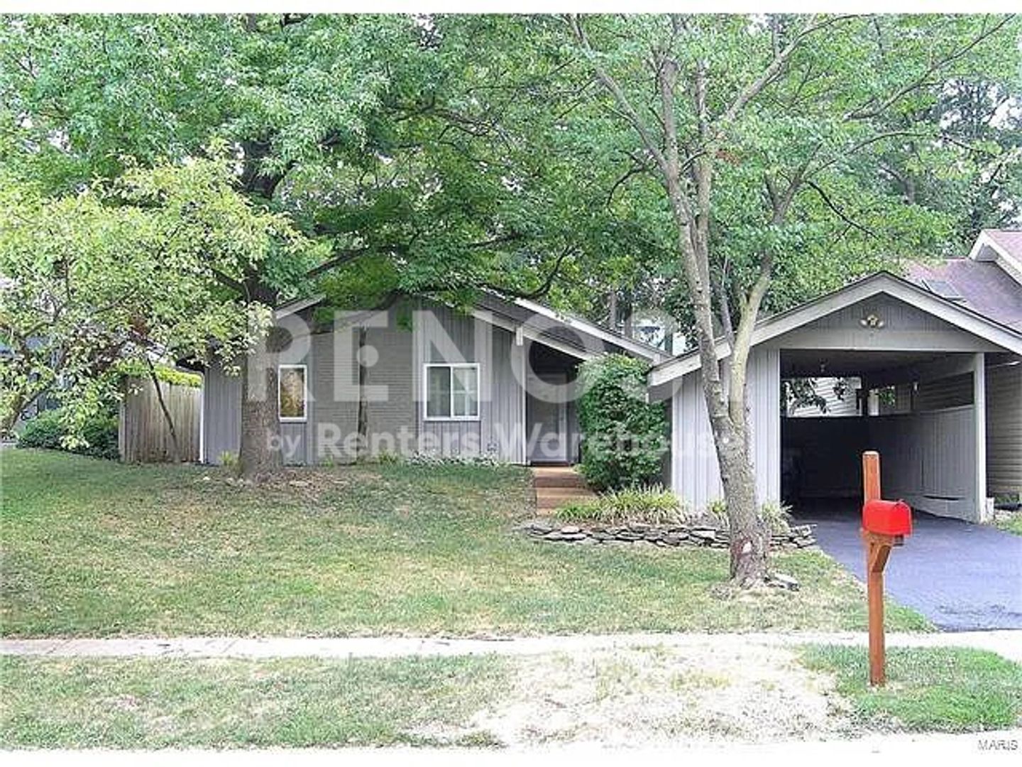 Saint Louis House: 1470 Pine Row Ct