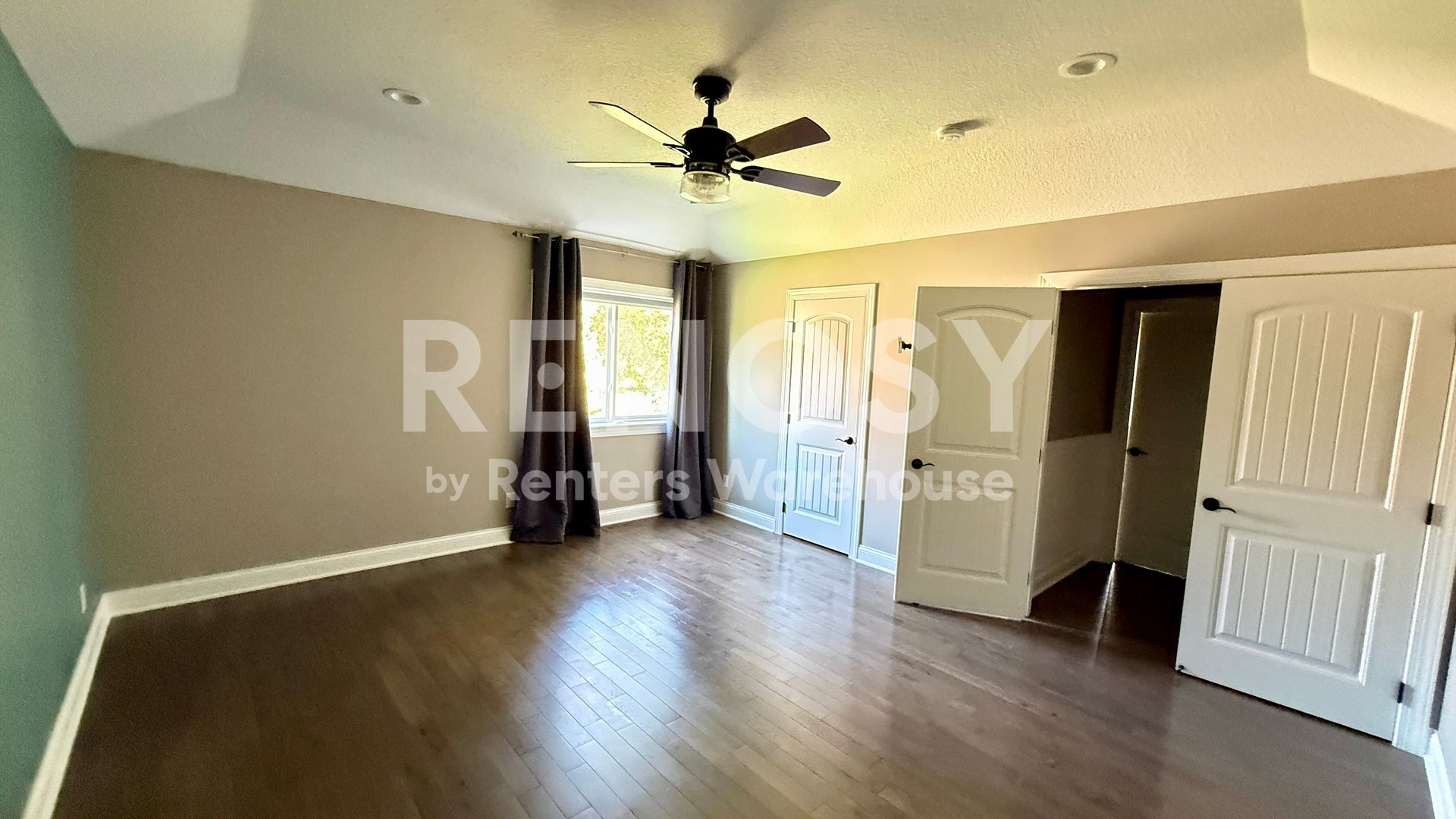 Marketplace Property