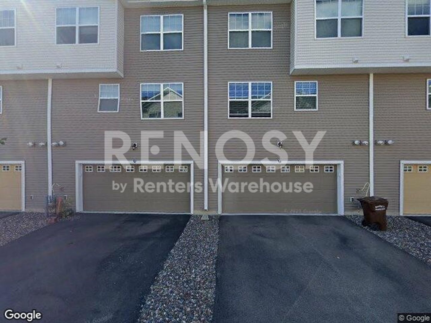Chanhassen House: 9580 Madison Dr