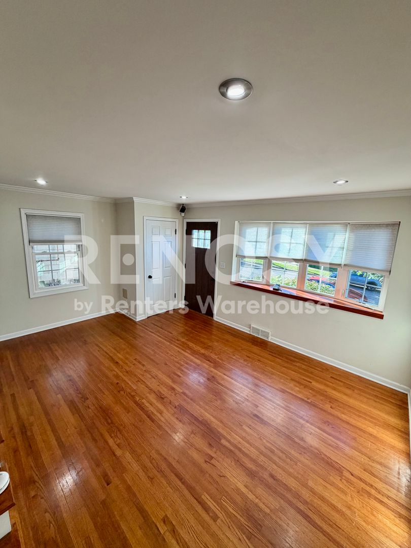 Marketplace Property