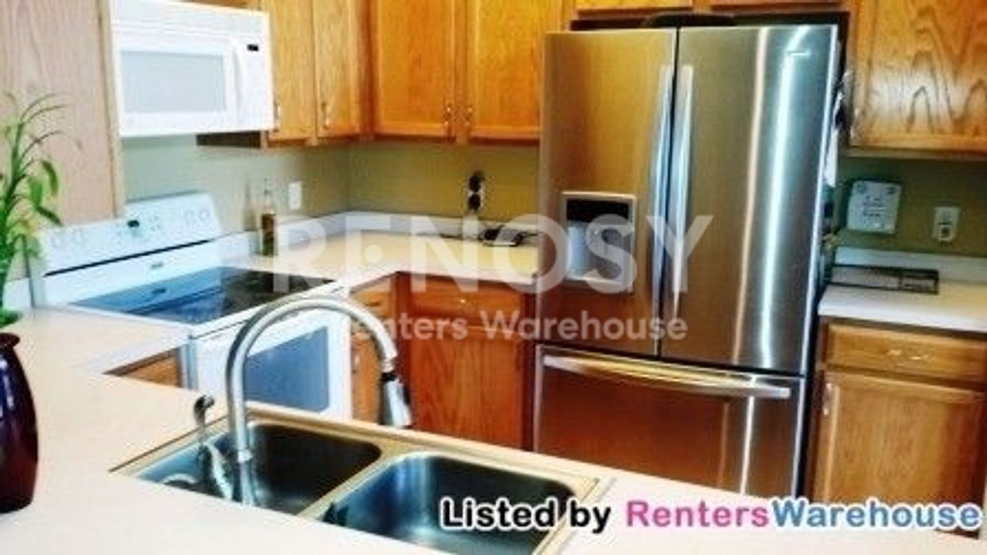Chanhassen House: 7648 Century Blvd