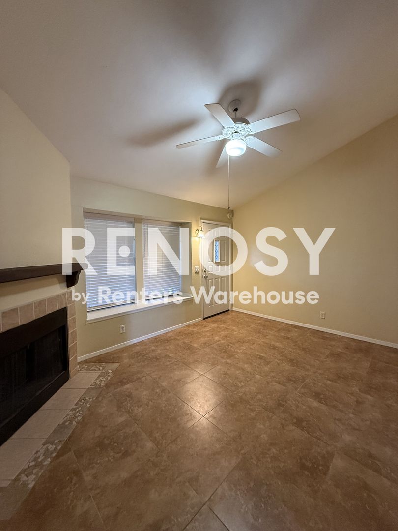 Peoria House: 8111 W Wacker Rd Unit 42