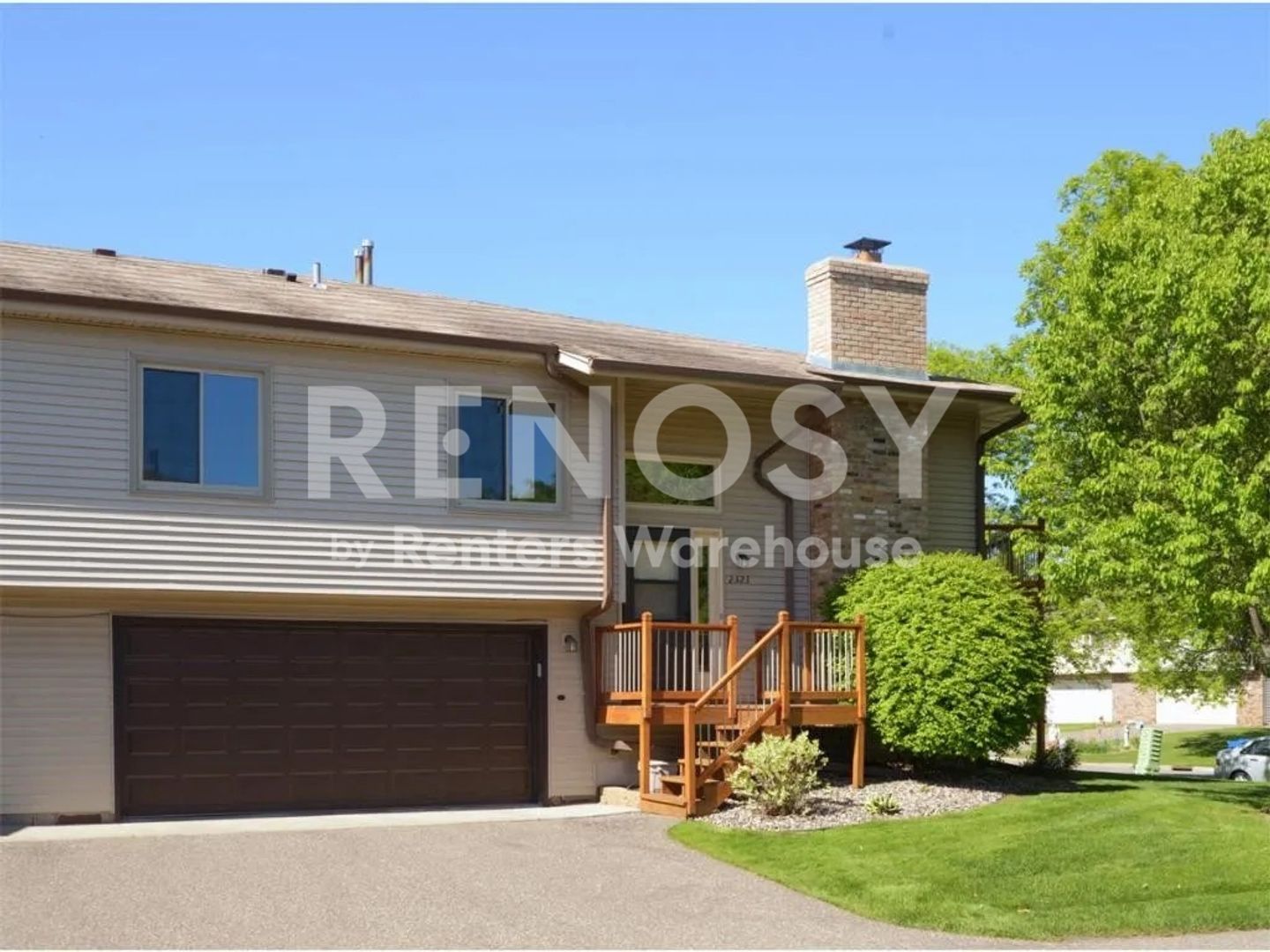 Woodbury House: 2323 Amberwood Dr