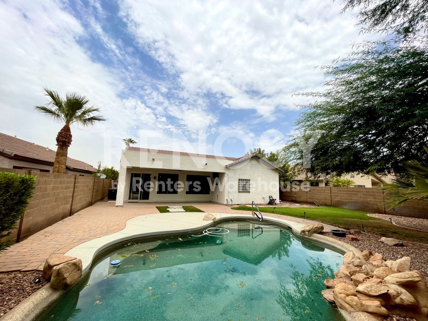 Chandler House: 637 W Citrus Way