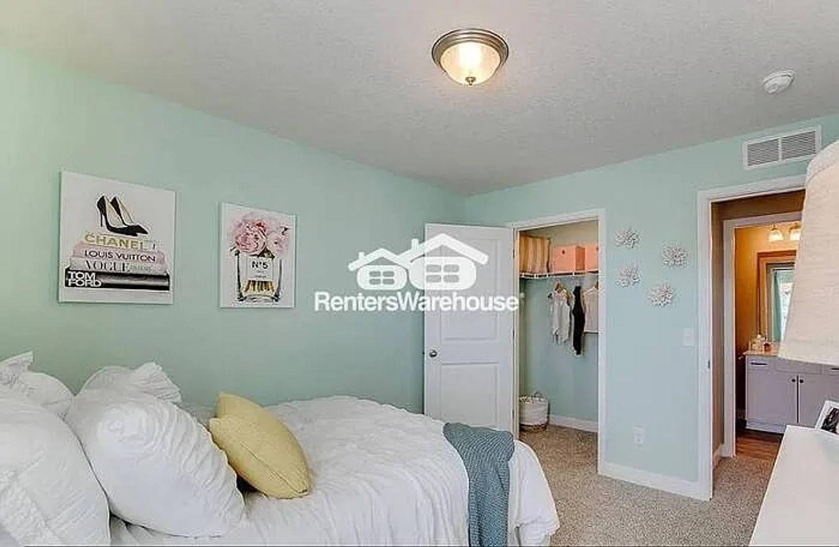 Marketplace Property