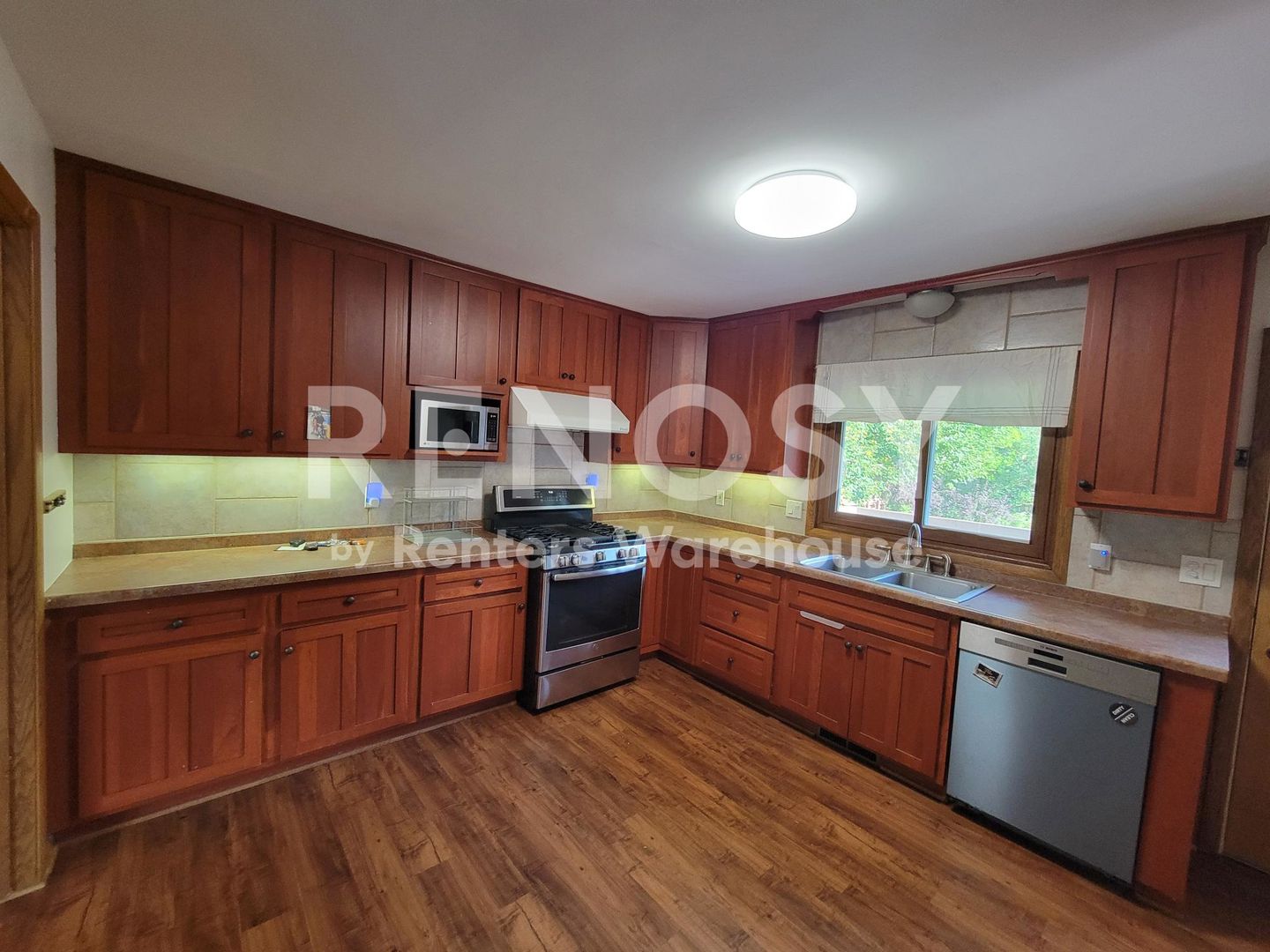 Marketplace Property
