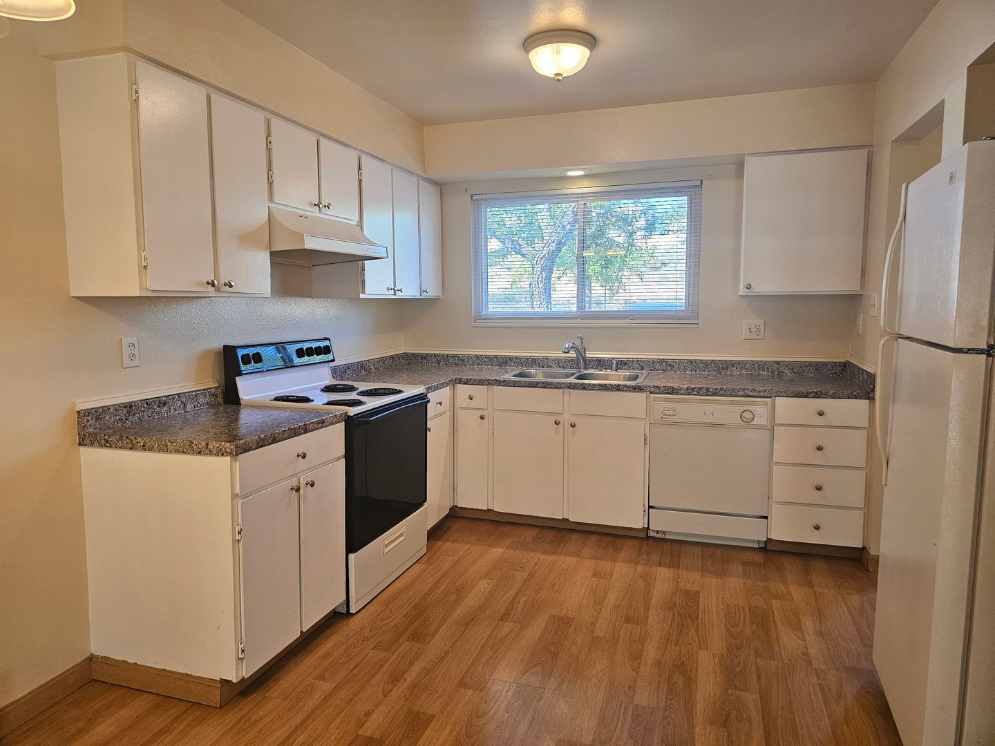 Reno Townhome: 377 Smithridge Park