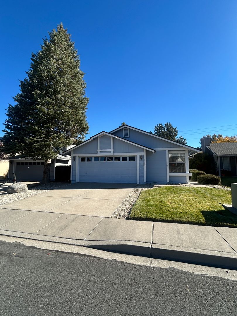Reno House: 1100 Big Springs Road