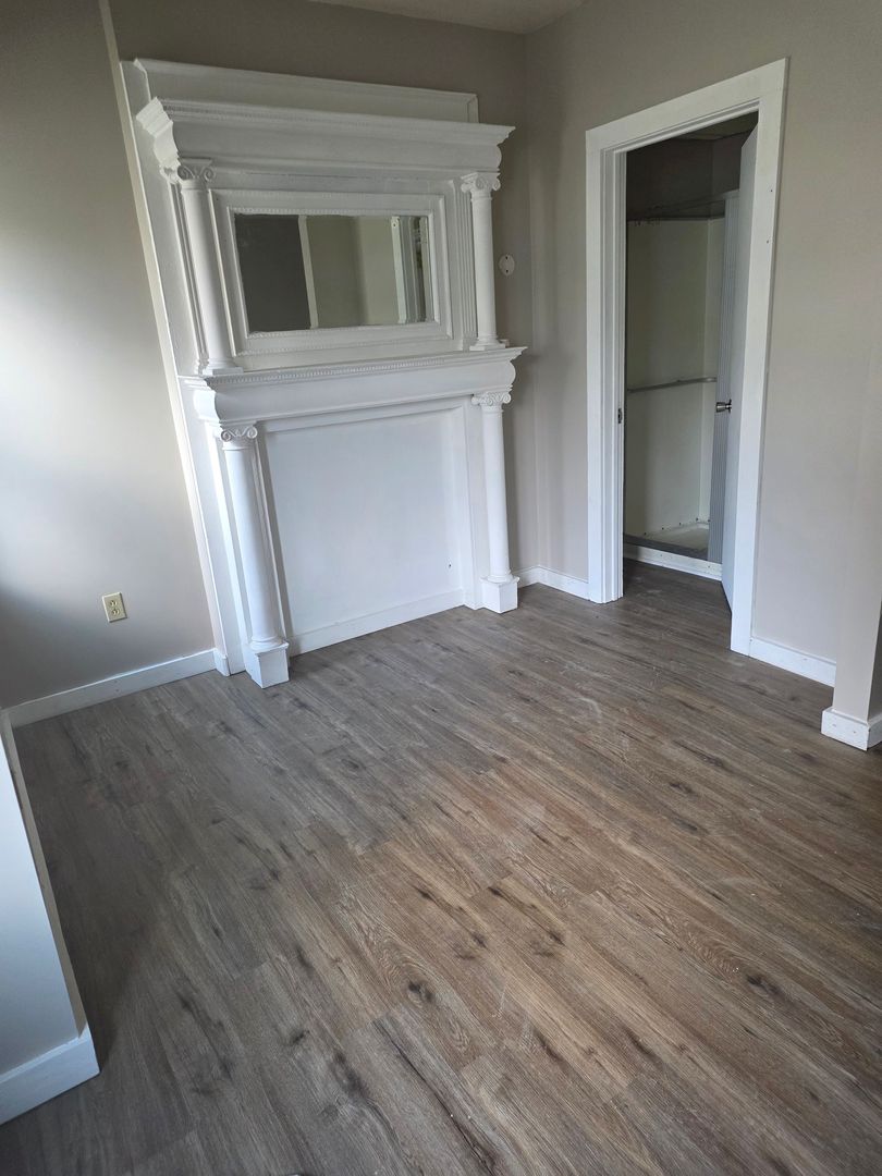 Syracuse Apartment: 516 E Willow St